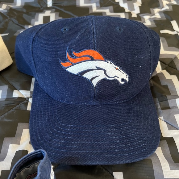 VINTAGE Denver Broncos hat bundle NFL - Picture 7 of 16
